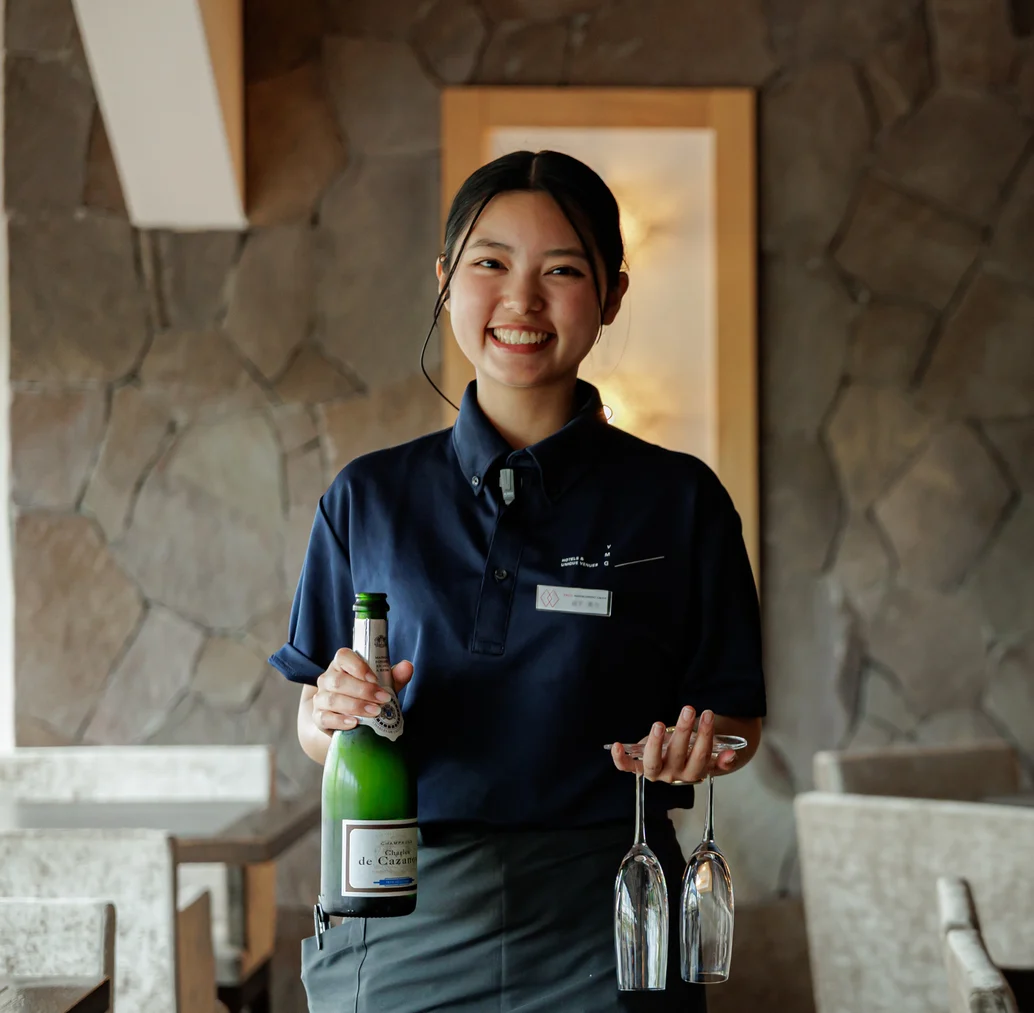 レストランサービスのスタッフ